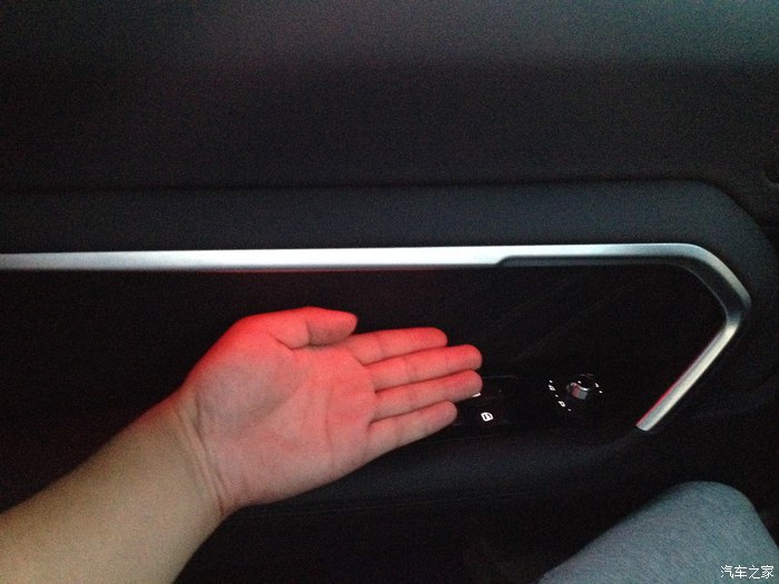 哈弗h6后备箱怎么从内部打开图解,2015款哈弗h6引擎盖怎么打开