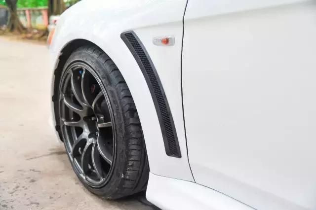 evo和翼神到底有什么区别,evo和翼神价格的区别