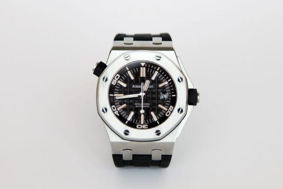 大熊谈表:男人的毒物——AP爱彼经典15703