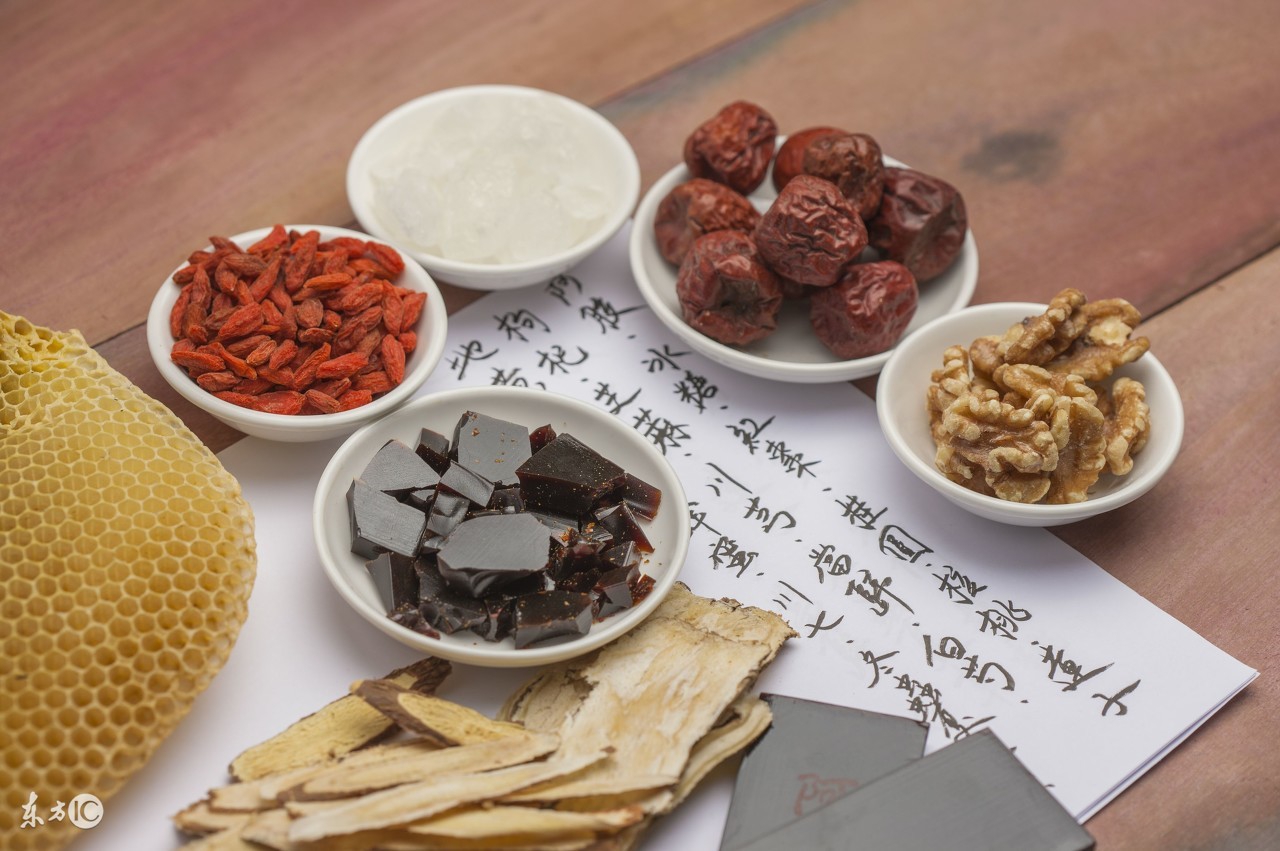 月经反复提前中药治疗,月经提前五天是什么原因怎么调理