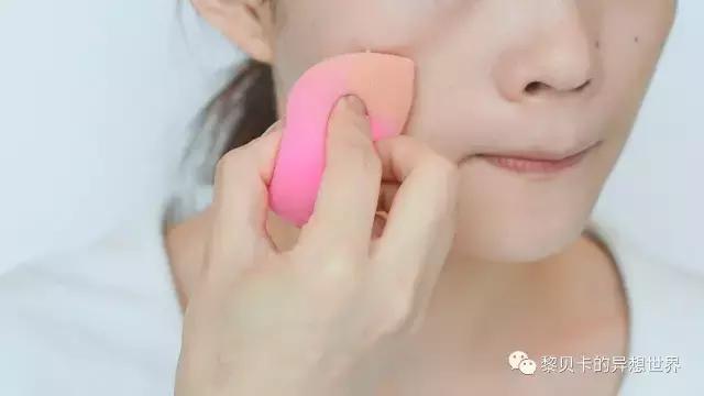 带妆情况下怎么补涂防晒呀,带妆如何正确补防晒