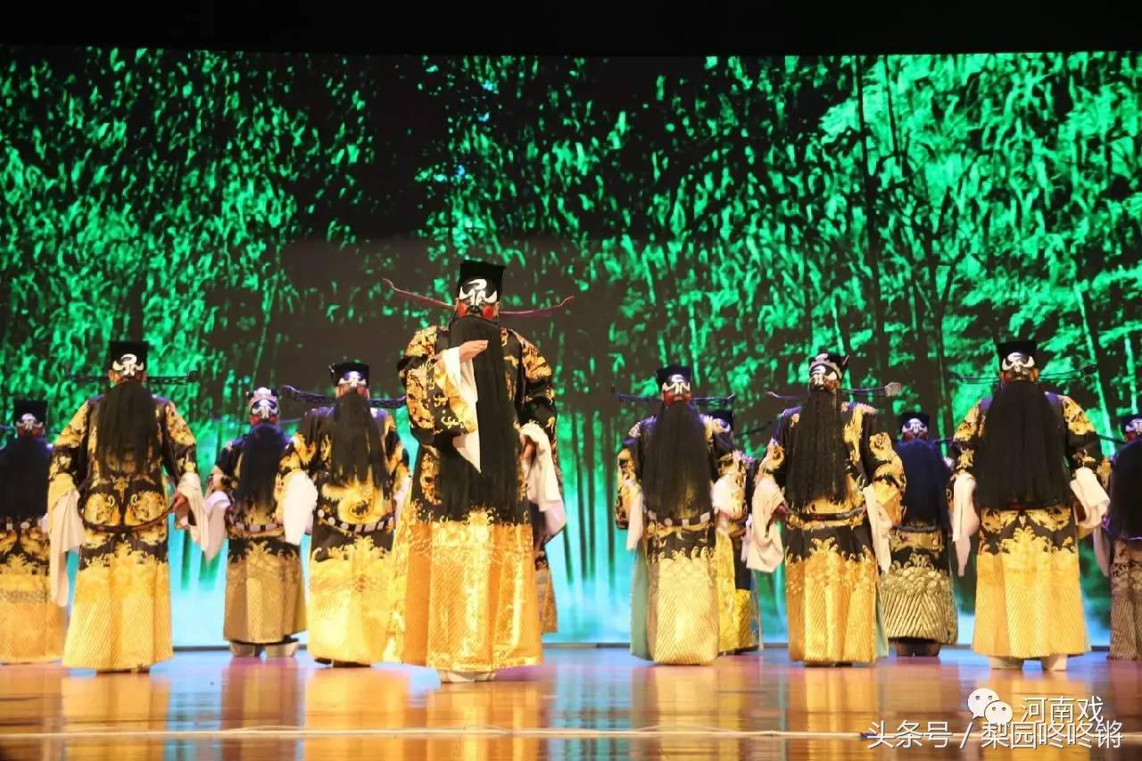 笑星张晓英戏曲小品全集,张晓英戏曲小品大全搞笑版