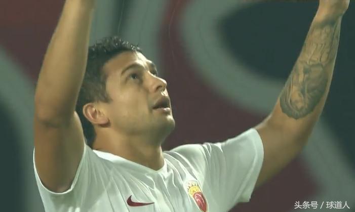 国安对权健比赛手球,天津泰达权健4-0北京国安