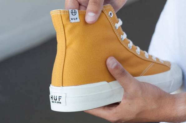 帆布鞋也能穿出女王风范,帆布鞋也能穿出高级感