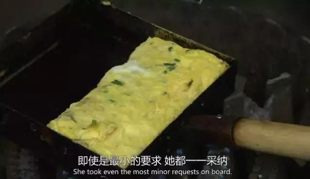 GJSAY光晶说：欠债8000万，老夫妻开一家小超市，年赚7