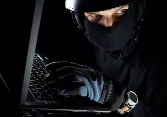 公有云和私有云各自的优势和劣势,公有云与私有云的对比图