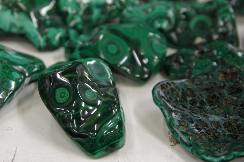 奇石宝石保真,真正的宝石奇石