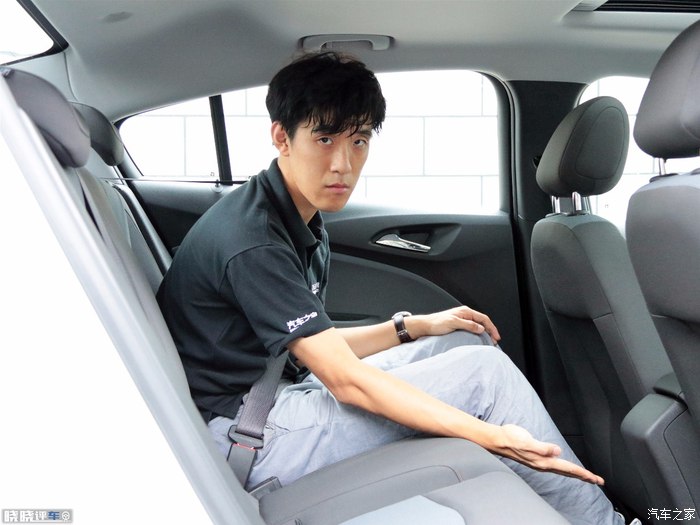 10万还要求啥雪佛兰科鲁兹驾驶感受硬过气配置可以改装换代