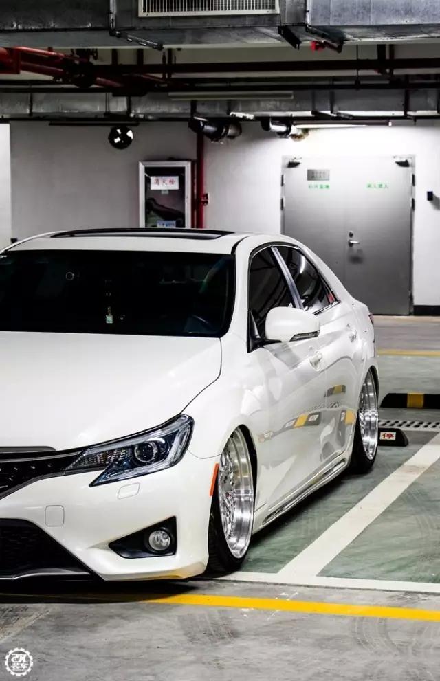 江苏丰田锐志v6,v6锐志新车