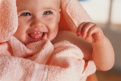 宝宝换牙期间不爱喝奶,换牙乳牙一直不松不掉咋办