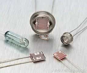 电感电容光敏电阻元器件,光敏电阻控制电路图讲解