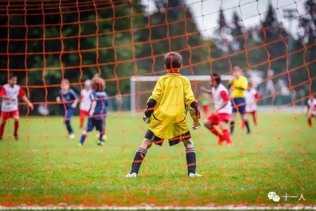 足球如何保持最佳状态,足球怎么练习力量