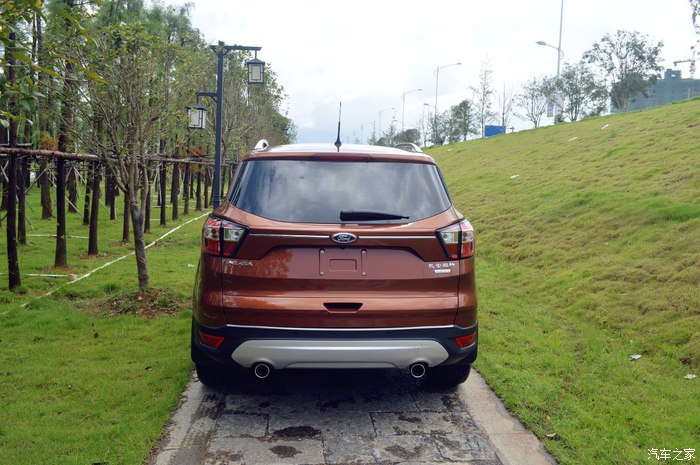 福特翼虎1.6两驱上路实测,新福特翼虎无尽之旅探索冬日秘境