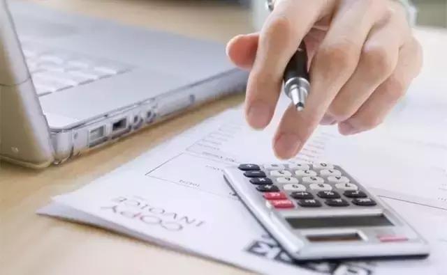 鍋氱毊鍏风殑鍒涗笟蹇冮吀鍙茬画,鐨叿宸ュ巶鍙戝睍