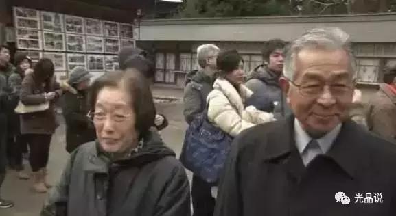 GJSAY光晶说：欠债8000万，老夫妻开一家小超市，年赚7