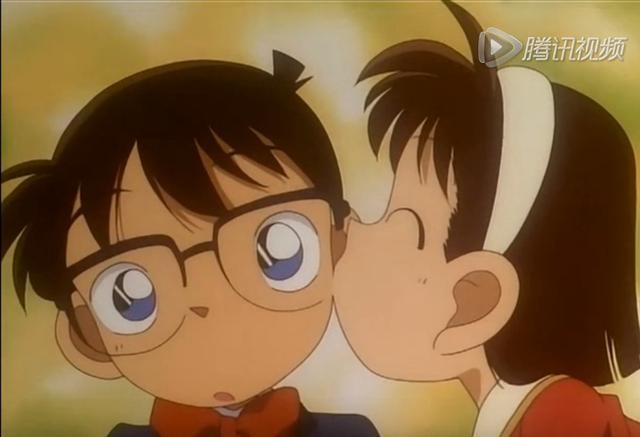 柯南被抱过多少次,柯南被抱了几次