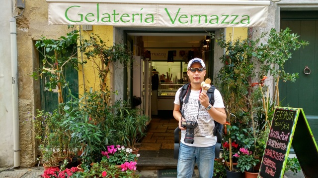 浜氬緱閲屼簹娴峰哺鏃呮父,浜氬痉閲屼簹灏忛晣娴疯竟