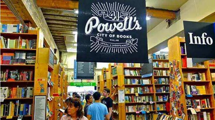 谁说大福州早就没人看书？超人气的“芸台”书店24小时不打烊！