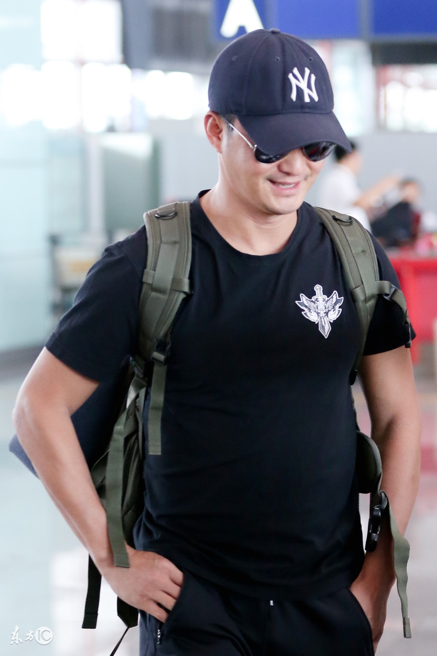 战狼票房挺进全球前100,吴京敲响了抵抗好莱坞的钟声