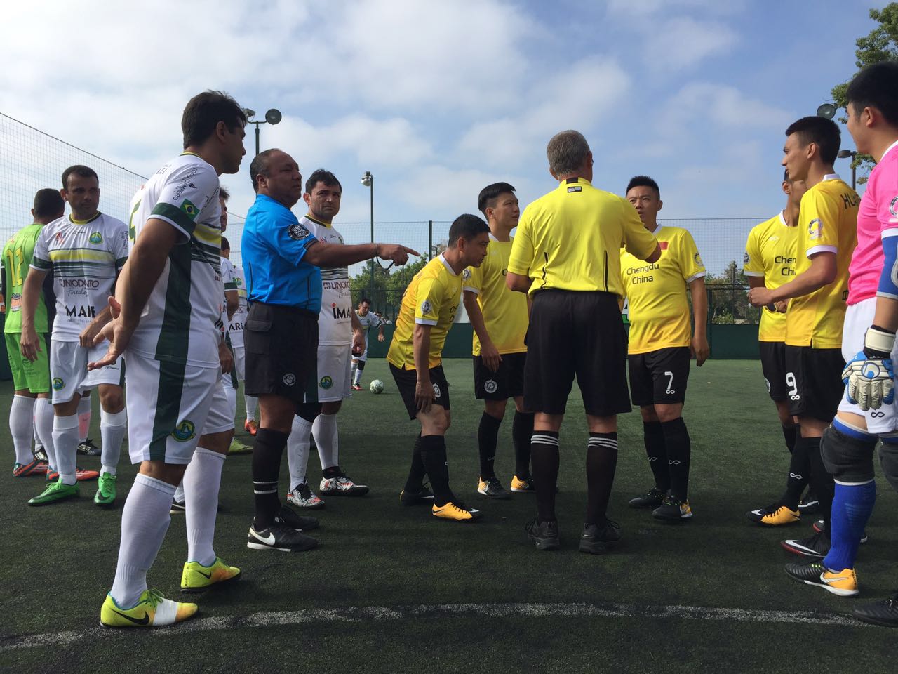 美国足球击败巴西,足球巴西队vs美国队