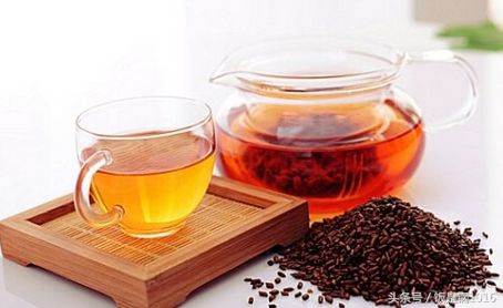 上班对着电脑擦隔离霜还是防晒霜,每天工作对着电脑脸发黄