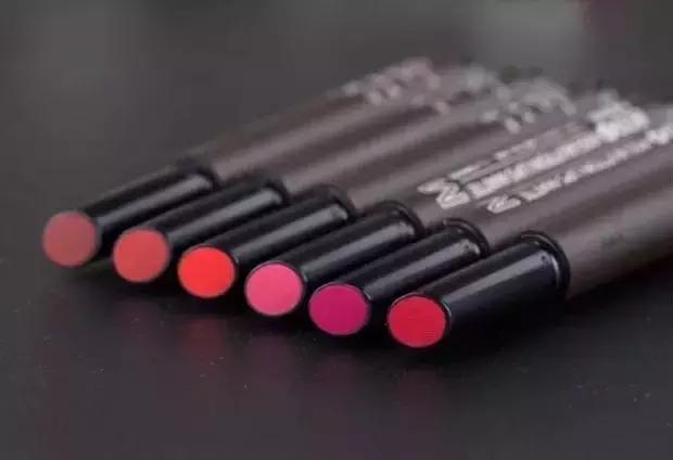 女人必买的4支口红推荐一下,平价按压式口红