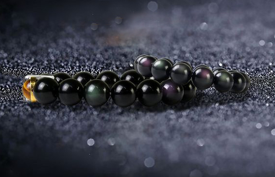 哭泣的黑曜石什么版本有,黑曜石的宝石