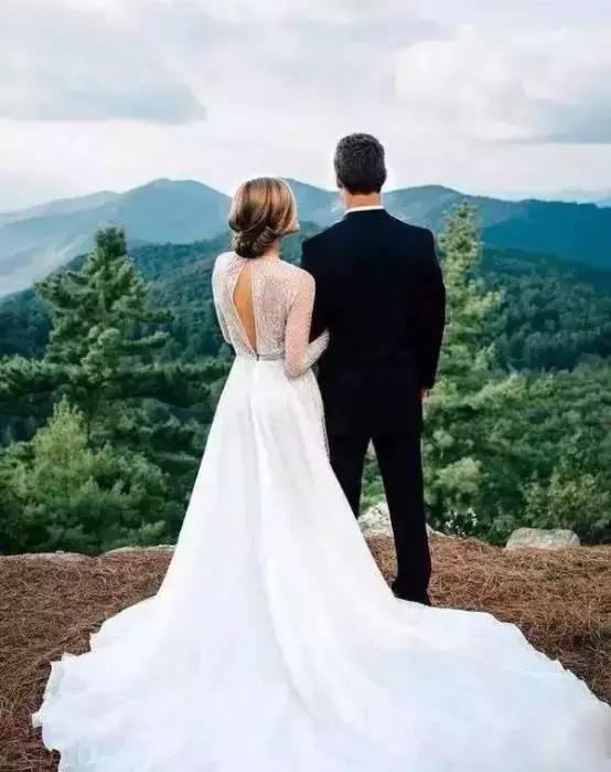 拍婚纱照感觉尴尬怎么办,拍婚纱照时尴尬动作