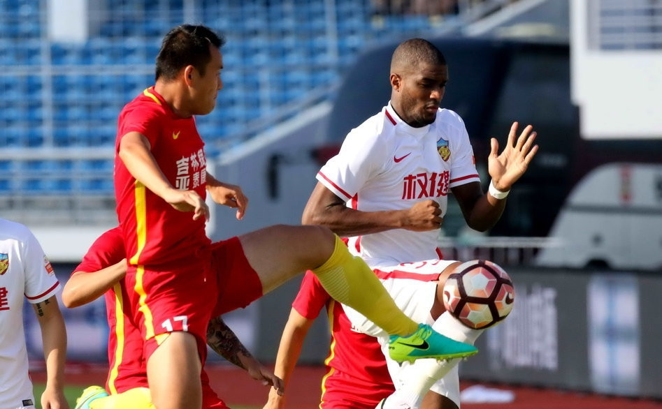 眼镜侠一脚让经开鸦雀无声！卡帅后面排兵布阵怎么办？