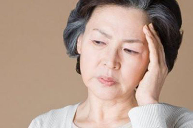 绝经后吃什么药缓解更年期症状,更年期潮热汗出吃什么药缓解症状