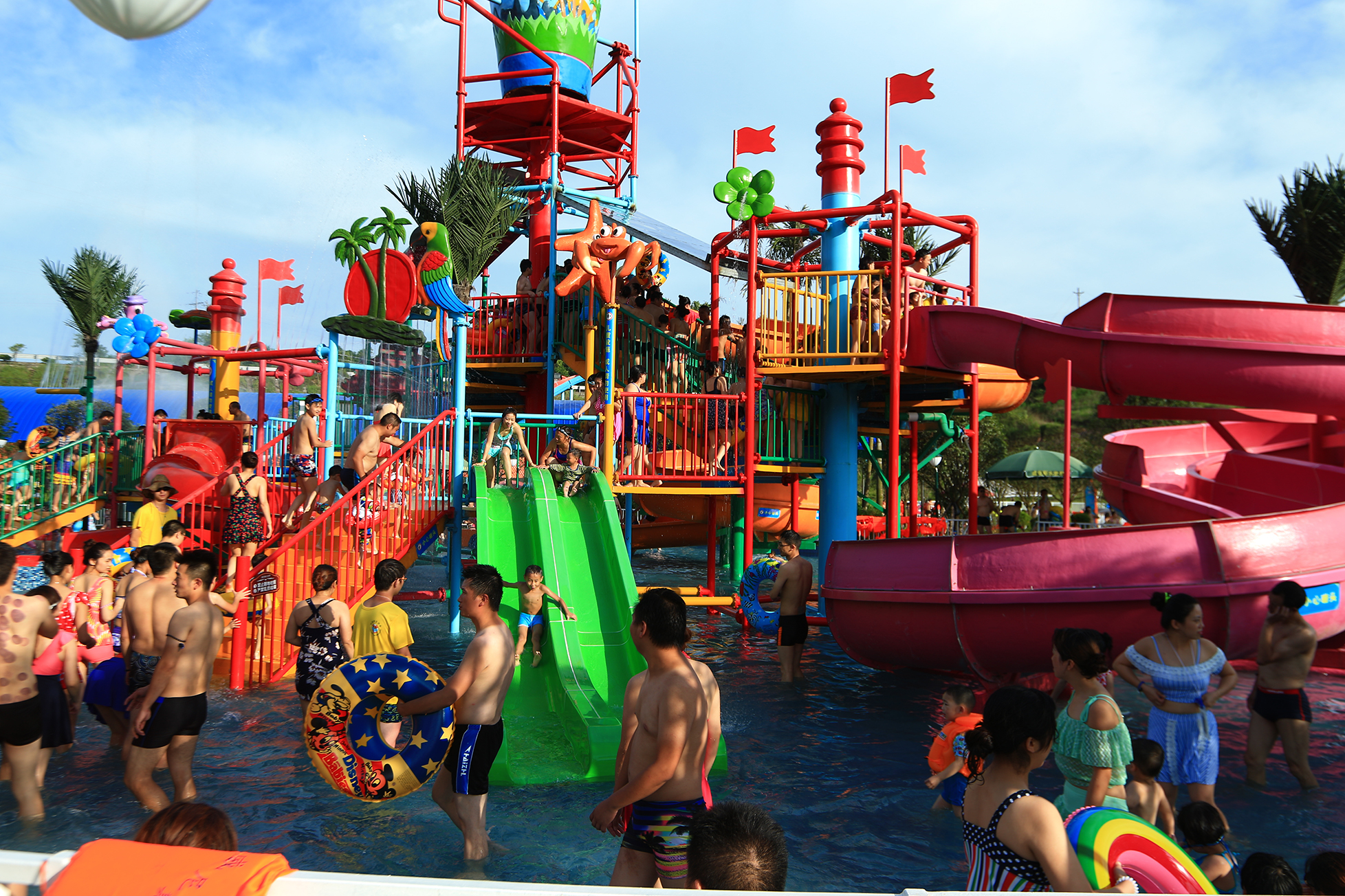 水上乐园夏日清爽视频,水上乐园清凉一夏全场畅玩
