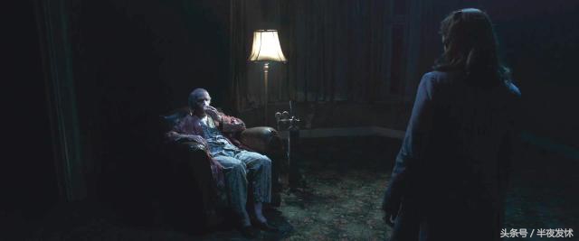 图解电影《招魂2》｜恶鬼折磨萝莉的一百种方法，被吓到漏尿