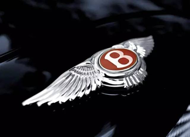 为什么吉利车标很像宾利,宾利车标竟然是不对称的