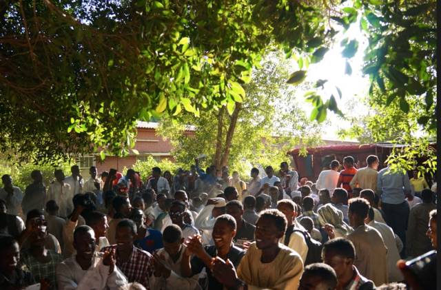 北石：在非洲苏丹被请到警察局过夜是怎样的体验