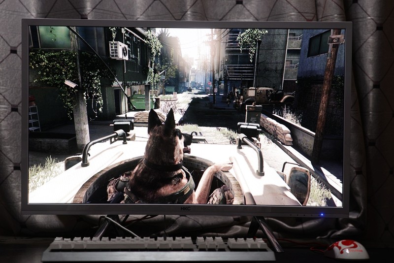 这才是全面屏手机游戏,直屏跟曲面屏游戏体验