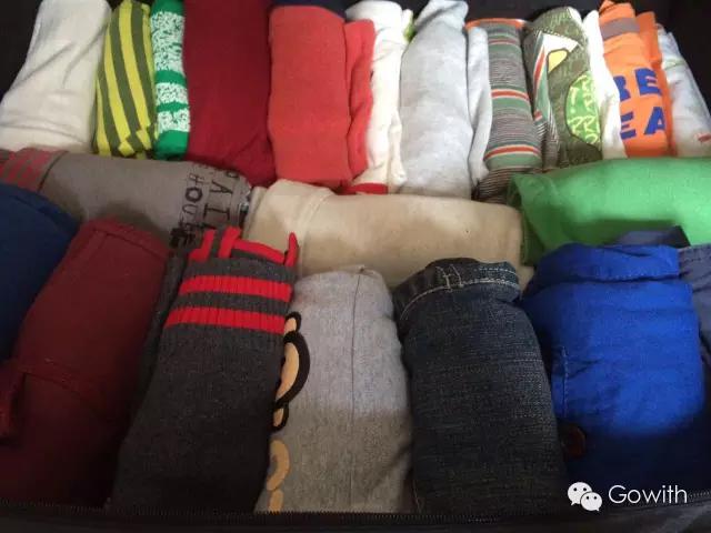 带孩子旅行必备飞机,带孩子去旅行第一次坐飞机