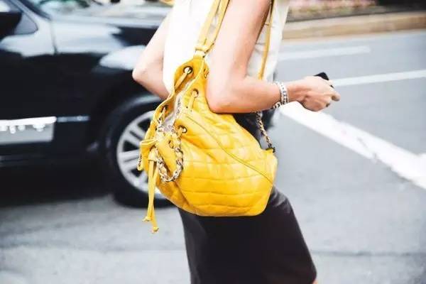 杨幂米兰达可儿,杨幂时尚背包