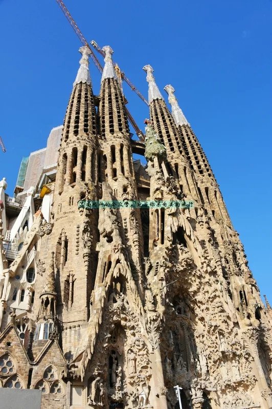 高迪巴塞罗那,高迪巴塞罗那建筑作品