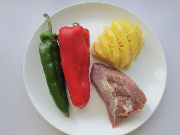 菠萝牛肉的切法,菠萝牛肉怎样让牛肉嫩