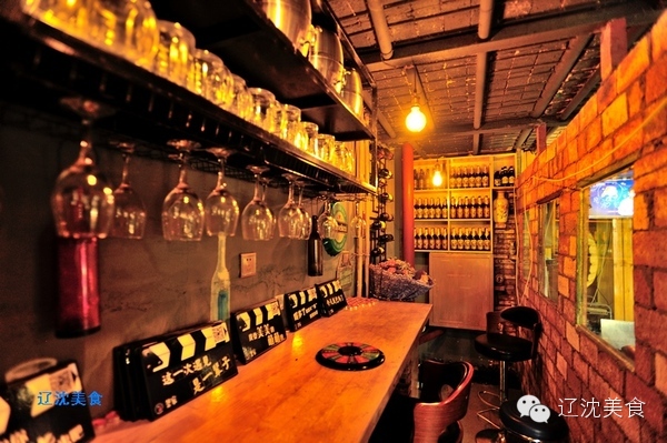 山东小伙创建了”烧+烤“新模式，玩活沈阳长白社区小餐饮