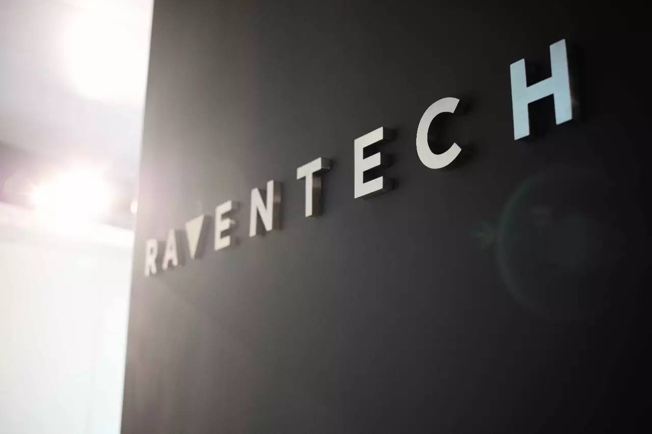 渡鸦最强科技搭配什么阵容,渡鸦科技深度分析