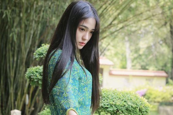 痘痘肌成因图片对照,脸上囊肿型痘痘成因