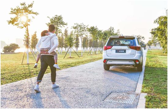 奶爸出行方式,奶爸正确的带娃姿势