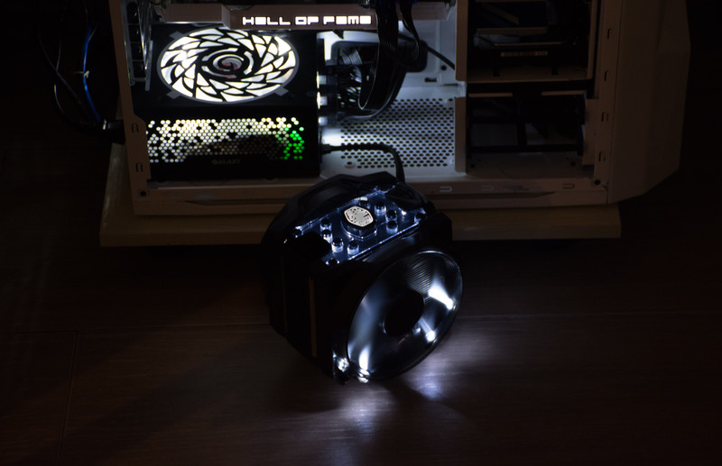 年后首波入坑硬件，这个散热器造型打几分CMMasterAirMaker8