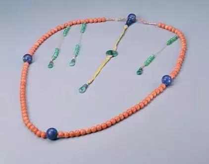 慈禧带什么珠子最值钱,慈禧的帝王绿佛珠