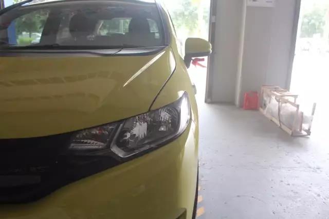 老本田飞度装h4led透镜灯,玉林市飞度车灯升级led双光透镜