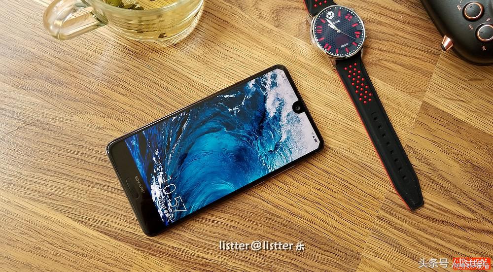 夏普aquosr2吃鸡,夏普aquos2新款