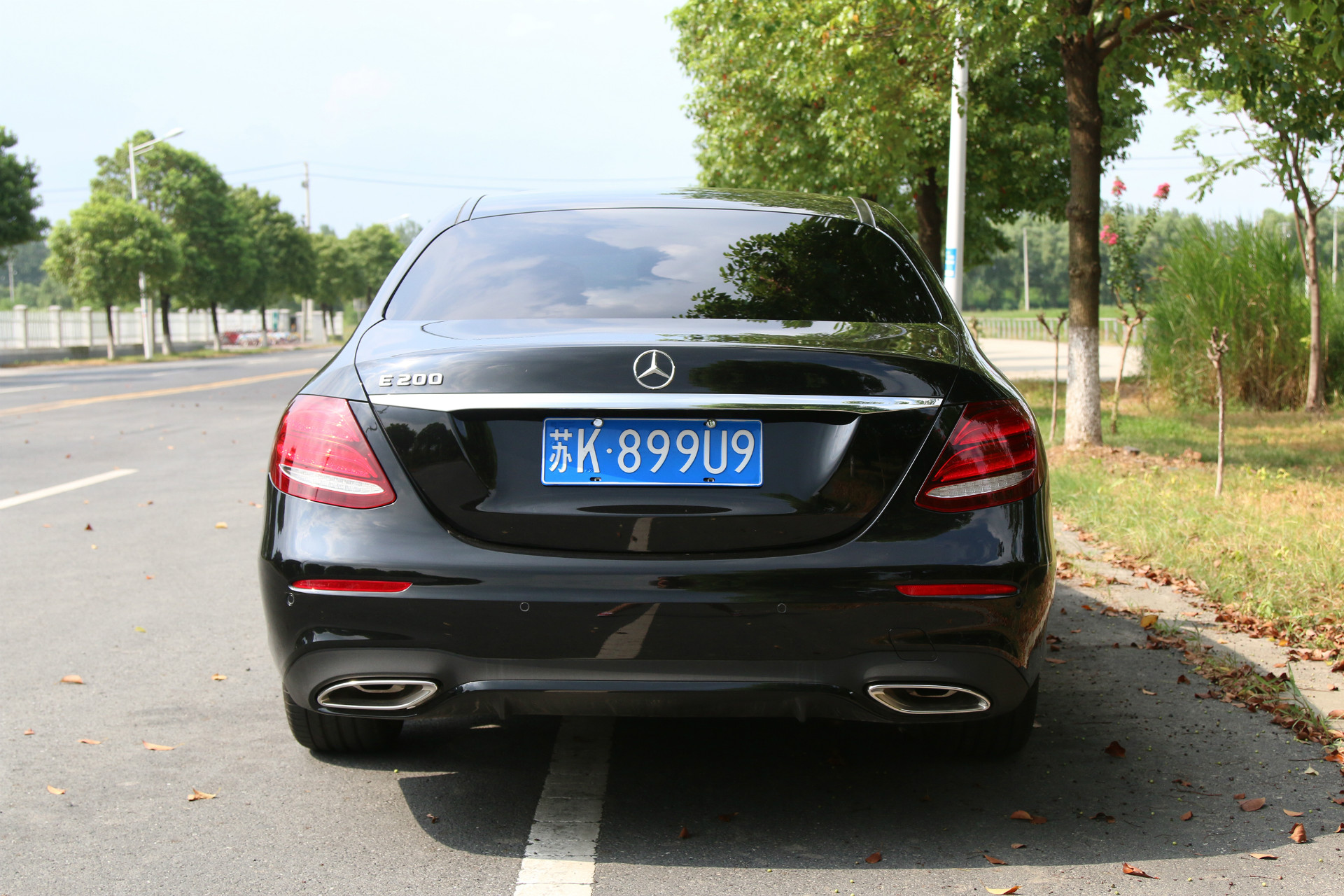 奔驰e级e200的争议点,奔驰e级2024款e200配置参数