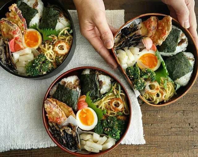 日本上班族最爱的便当，西方人竟然这么吃！