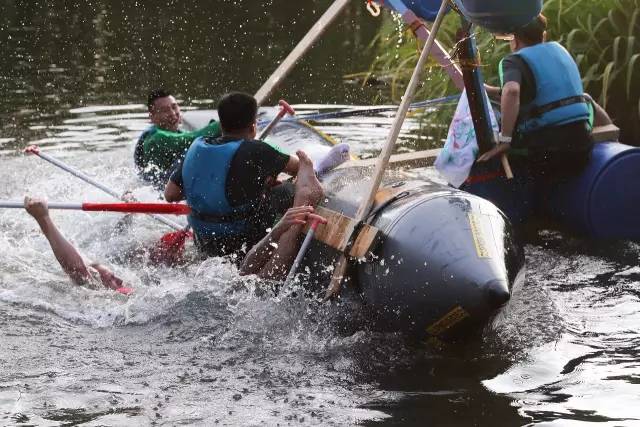 自制皮划艇比赛,野外徒步五公里拉练日记